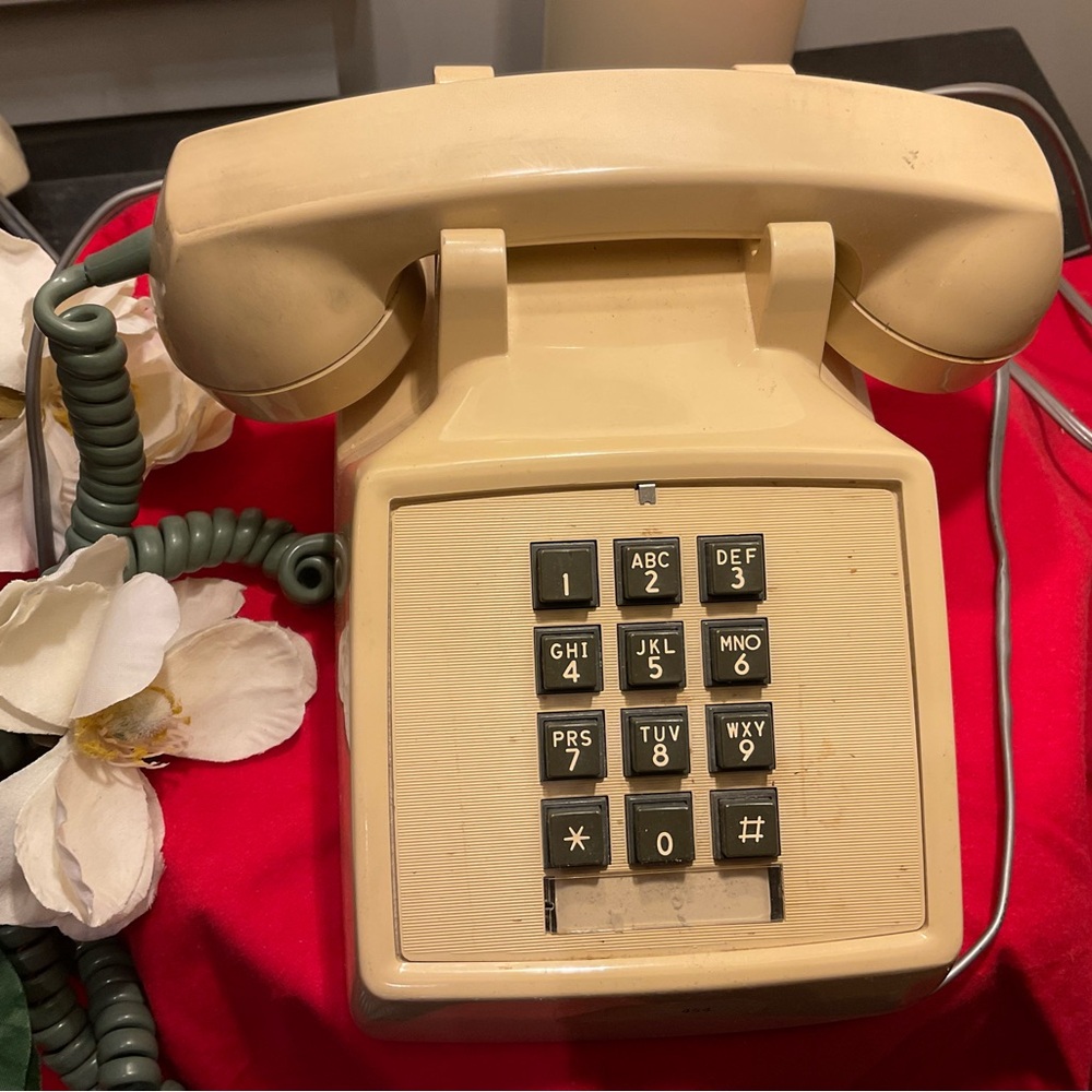 Vintage retro rotary telephone ☎️